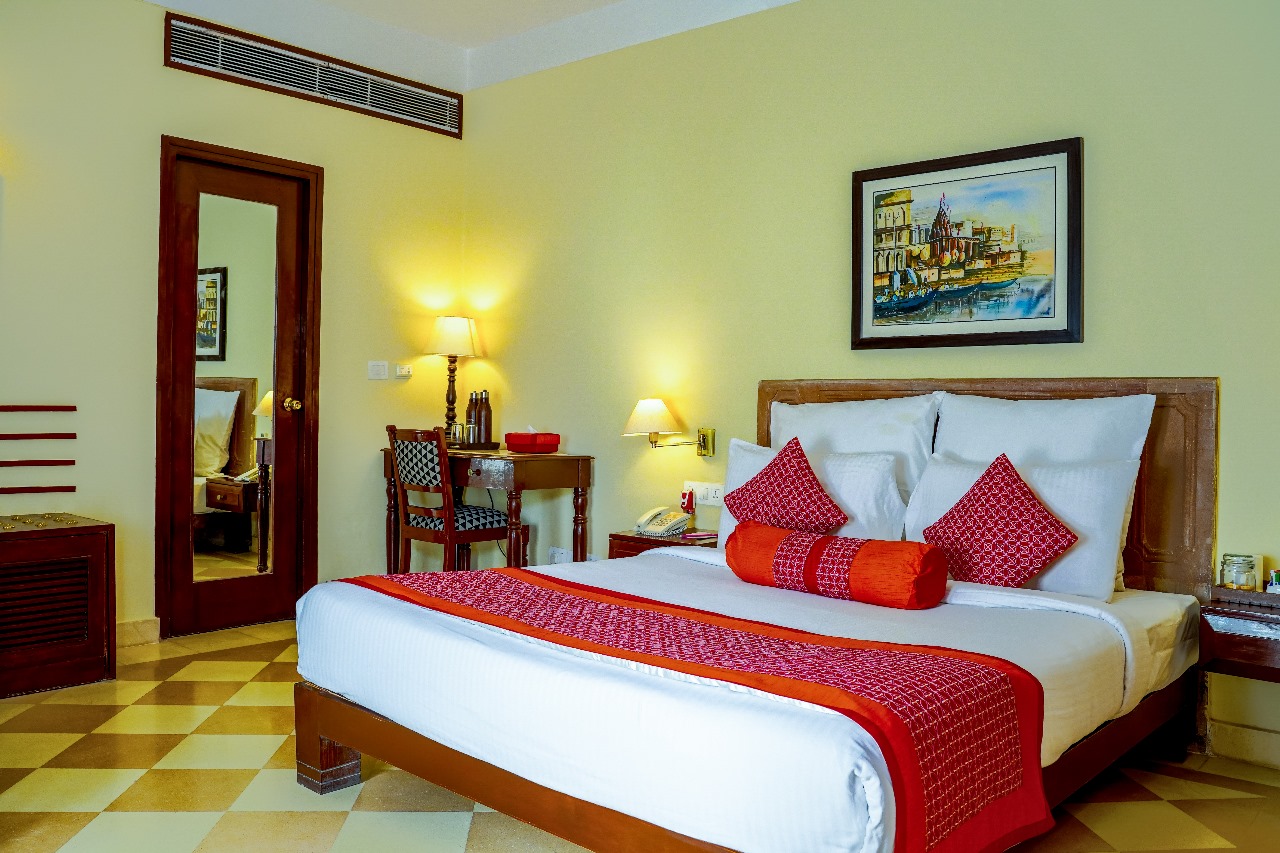 Courtyard Facing Room